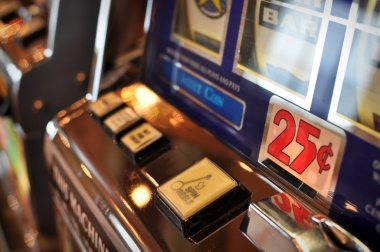 hujantogel payment gateway showing DANA, OVO, GoPay, and QRIS options