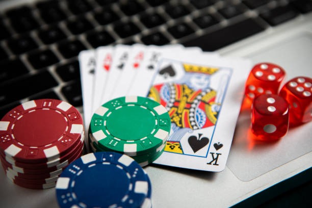 Big Time Gaming slot interface on hujantogel showing cascading reels